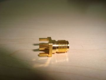 SMA DİŞİ PCB TİP 180 DERECE KONNEKTÖR