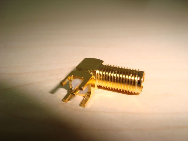 SMA DİŞİ PCB TİP 90 DERECE KONNEKTÖR 10 Adet