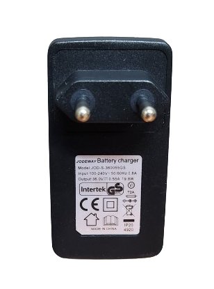 DİKEY SÜPÜRGE ŞARJ ALETİ  36V 0.55A (Kablosuz Modeller İçin)