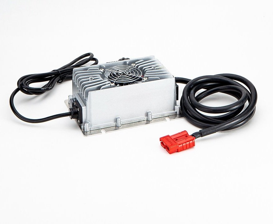 Sertec SMCZ1-4815A,16S,  58,40V. / 15A.  LiFePO4  Şarj Cihazı