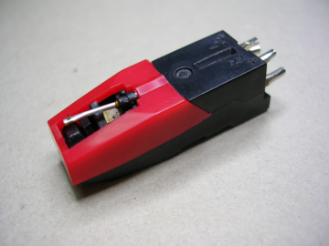 ÜNİVERSAL KRİSTAL KAFA