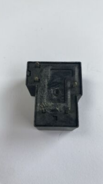 AZ2150-1C-48D 48V 15A 5 PİN T RÖLE