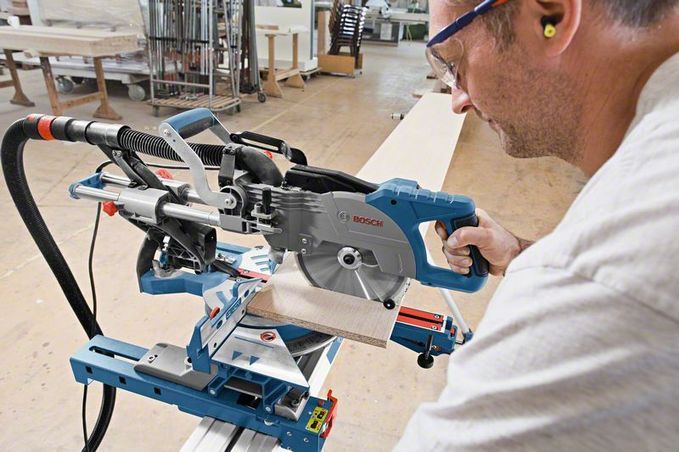 Bosch GCM 8 SJL Professional Panel testere
