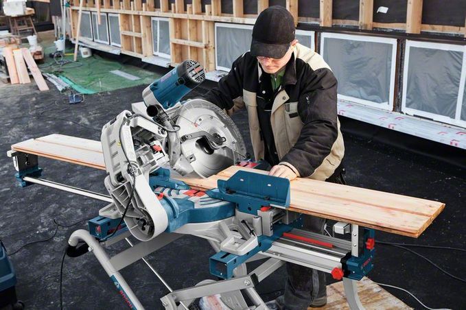 Bosch GCM 12 GDL Professional Gönye kesme makinesi