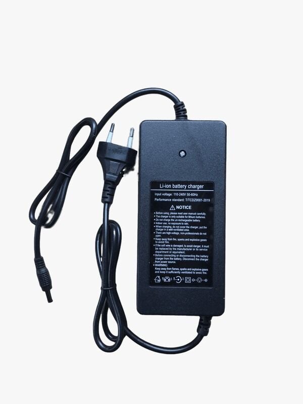 Hifree G1 Elektrikli Scooter Şarj Adaptörü  54.6V  3A    5.5/2.5 uç