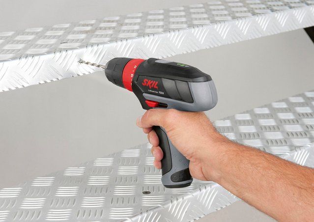 Skil 2320 AA Akülü delme/vidalama makinesi